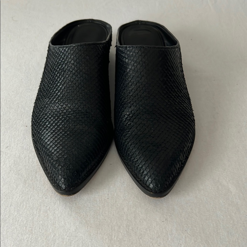 DV by Dolce Vita Black Textured Mules